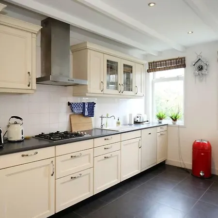 بيت للعطل Amsterdam Beach House
